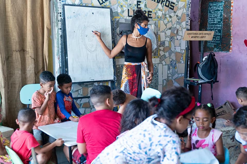 Livroteca Brincante do Pina: Um farol de cultura e cidadania na comunidade do Bode, no Recife