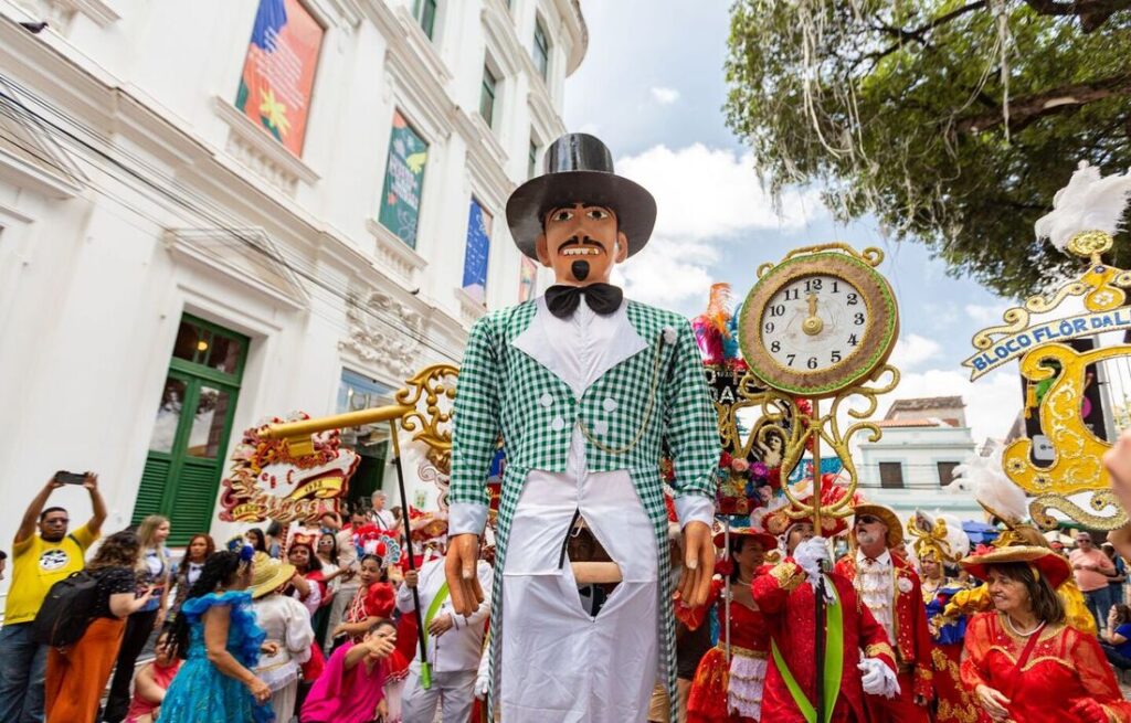 O Homem da Meia-Noite: o guardião simbólico do Carnaval de Olinda